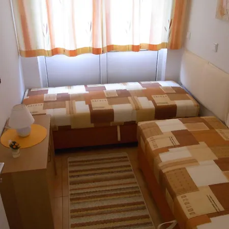 Apartment Marielle *